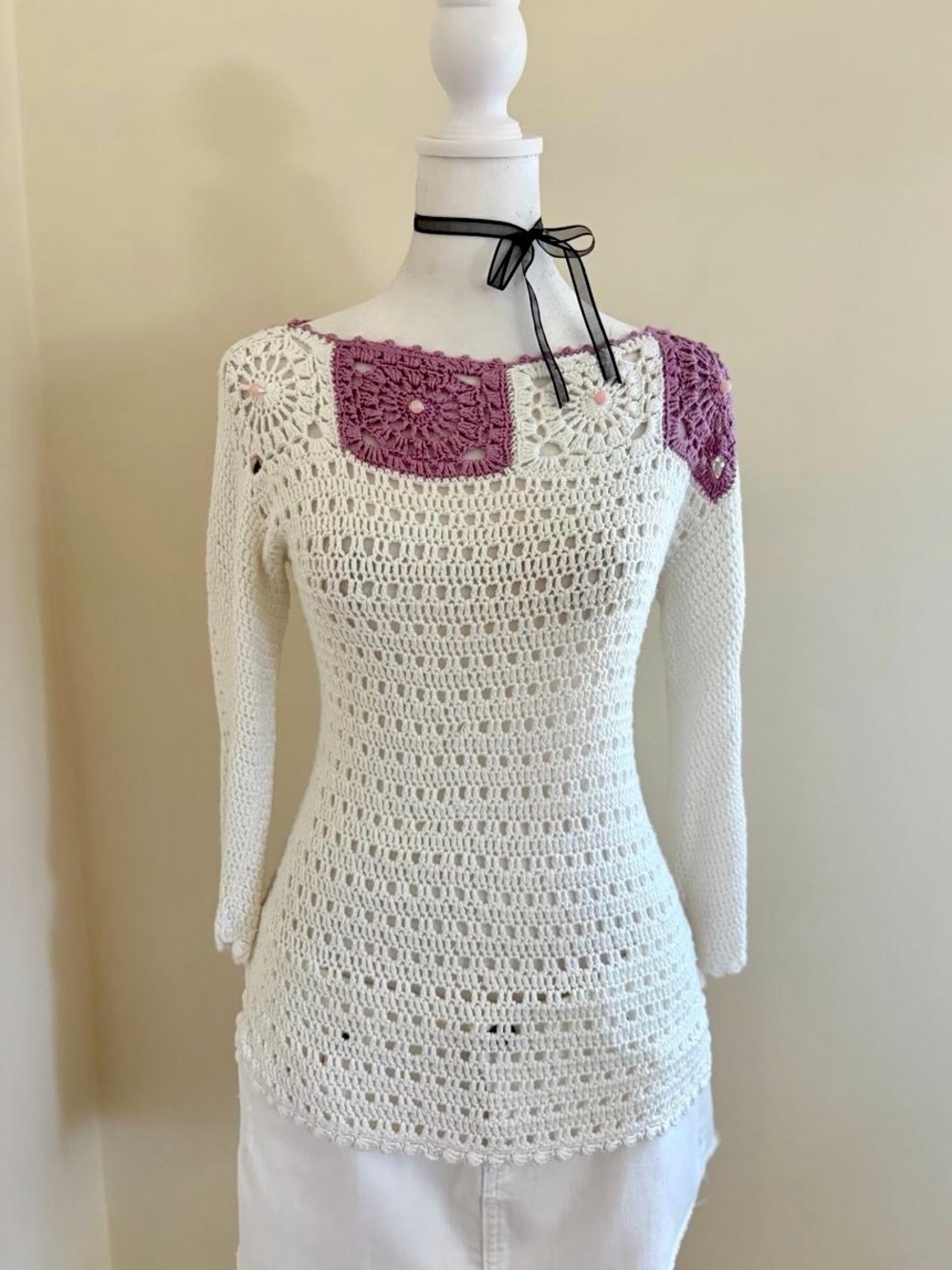 Vintage Y2K white crochet lace granny square top purple knit coquette boho S